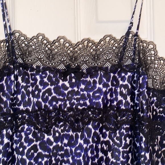 VICTORIA’S SECRET Purple Leopard Print Satin Lace Romper Size: L new with tags - Picture 4 of 7